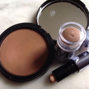 Highlight and Bronzer bundle set sephora milk